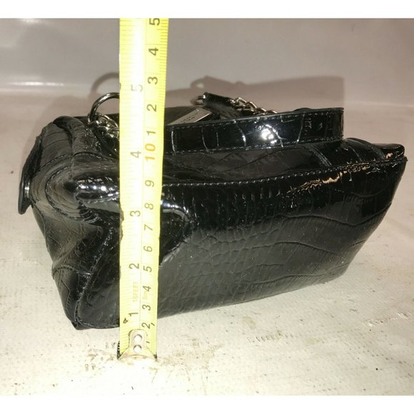 Liz Claiborne Black HandBag Purse Faux Croc Leather Inside Pockets - Picture 8 of 8